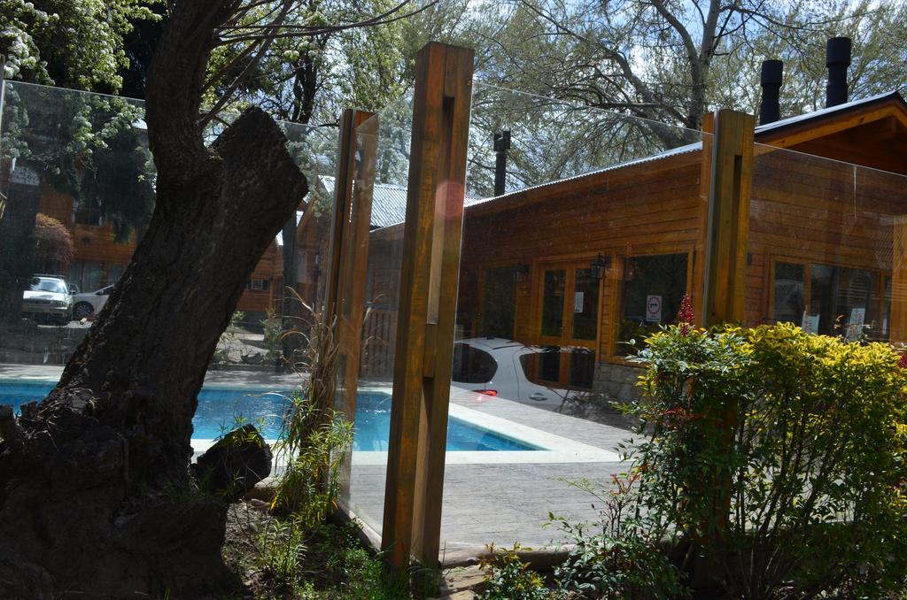 Apart Hotel Robles Del Sur San Martín de los Andes Eksteriør billede