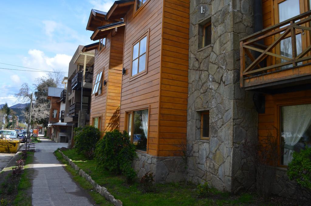 Apart Hotel Robles Del Sur San Martín de los Andes Eksteriør billede