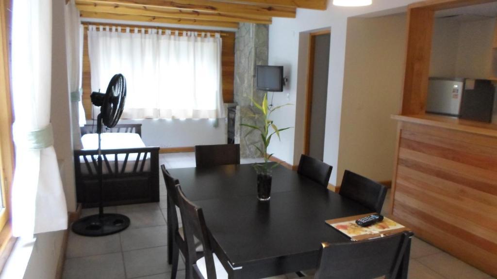 Apart Hotel Robles Del Sur San Martín de los Andes Eksteriør billede